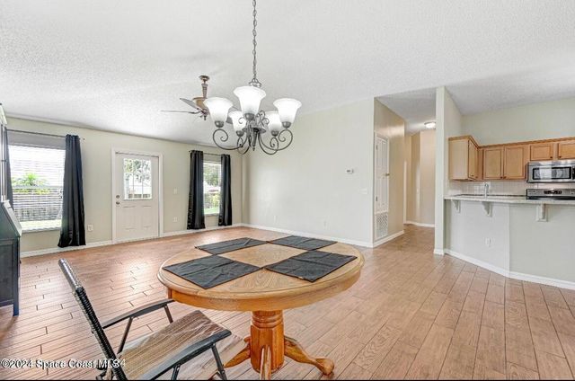 2711 Stratford Pointe Drive, Melbourne, FL 32904