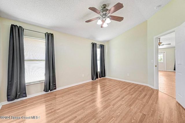 2711 Stratford Pointe Drive, Melbourne, FL 32904