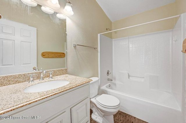 2711 Stratford Pointe Drive, Melbourne, FL 32904