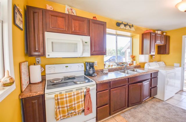 1032 S Snow Prairie Road, Bronson, MI 49028