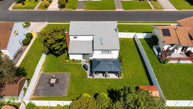 164 Bark Avenue, Central Islip, NY 11722