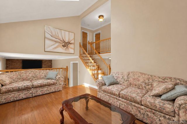 164 Bark Avenue, Central Islip, NY 11722