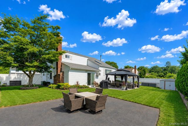 164 Bark Avenue, Central Islip, NY 11722