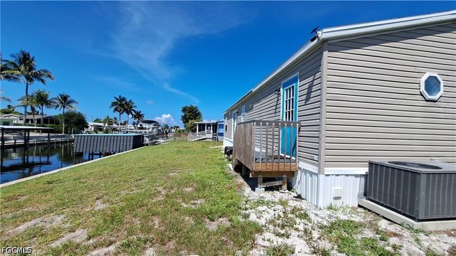 4807 Flamingo DR, St James City, FL 33956