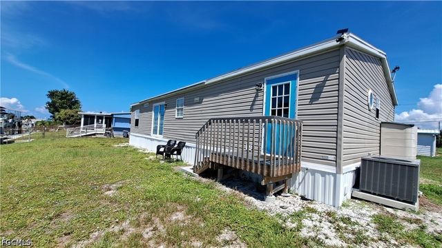 4807 Flamingo DR, St James City, FL 33956