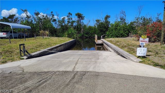4807 Flamingo DR, St James City, FL 33956