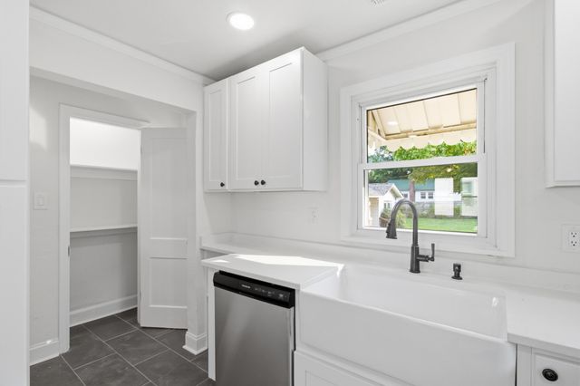 2522 Woodfin Avenue, Chattanooga, TN 37415