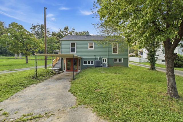 2522 Woodfin Avenue, Chattanooga, TN 37415