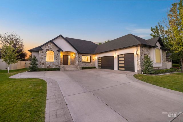 685 Canyon Park Ave, Twin Falls, ID 83301 property photo