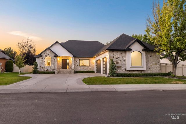 685 Canyon Park Ave, Twin Falls, ID 83301