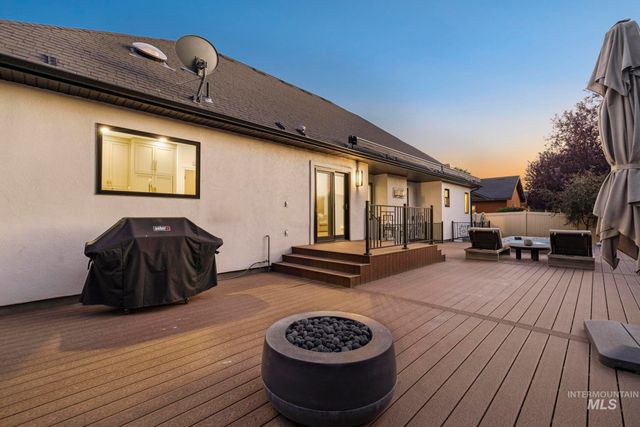 685 Canyon Park Ave, Twin Falls, ID 83301