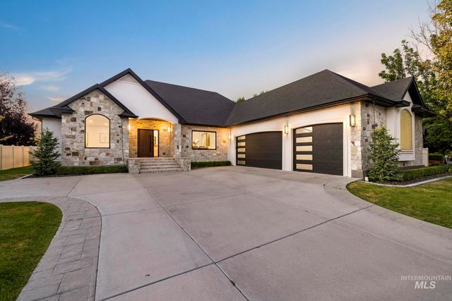 685 Canyon Park Ave, Twin Falls, ID 83301