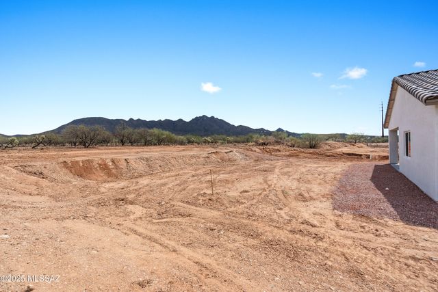 1725 Faro Court, Rio Rico, AZ 85648