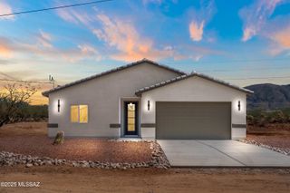 1725 Faro Court, Rio Rico, AZ 85648