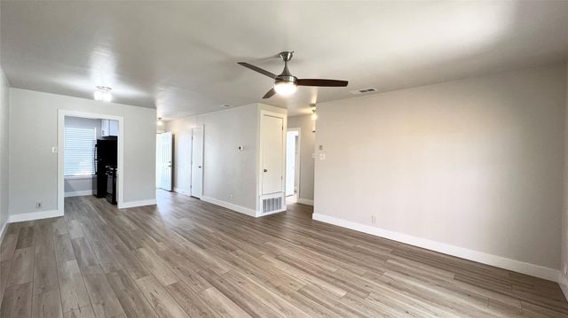 11208 Renel DR A, Austin, TX 78758