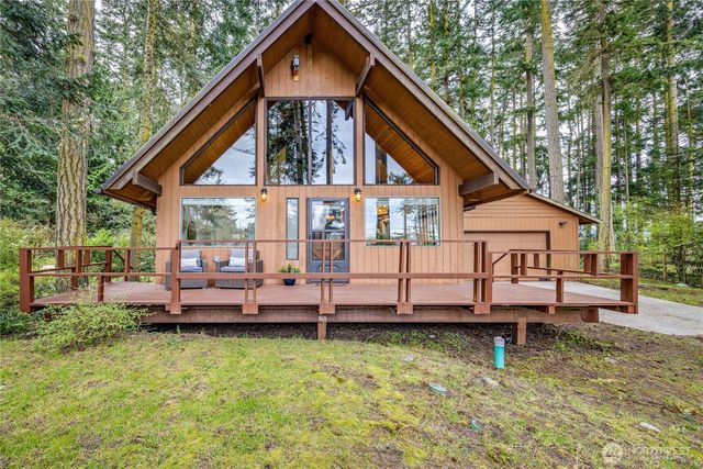 80 Vancouver Drive, Port Townsend, WA 98368