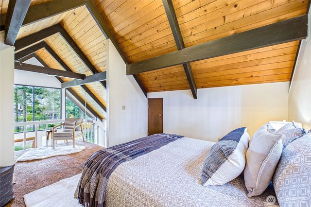 80 Vancouver Drive, Port Townsend, WA 98368