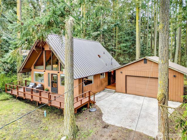 80 Vancouver Drive, Port Townsend, WA 98368