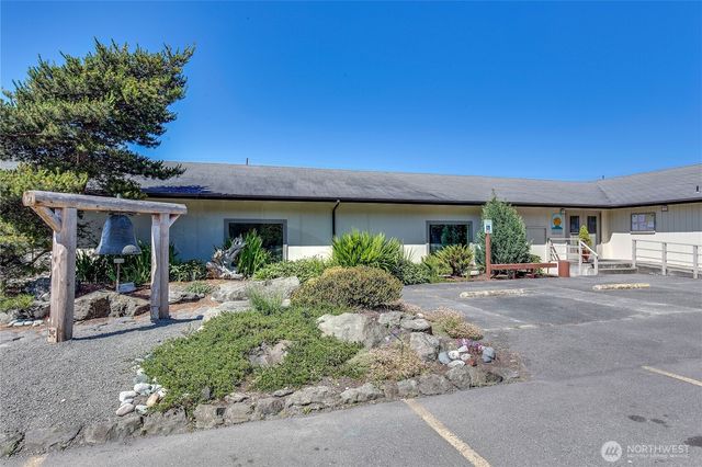 80 Vancouver Drive, Port Townsend, WA 98368