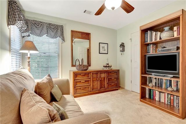 9575 Fairdale Avenue, Jonesboro, GA 30236