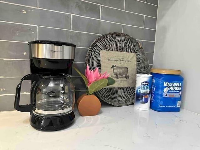 215 Jayne Ellen Way, Alpharetta, GA 30009