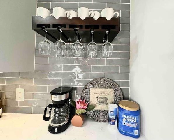 215 Jayne Ellen Way, Alpharetta, GA 30009