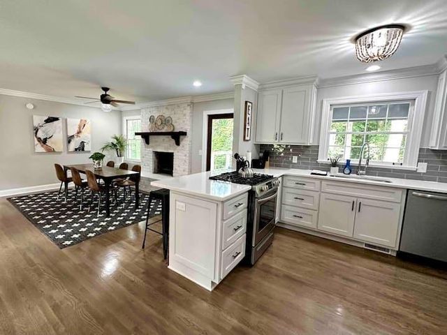 215 Jayne Ellen Way, Alpharetta, GA 30009