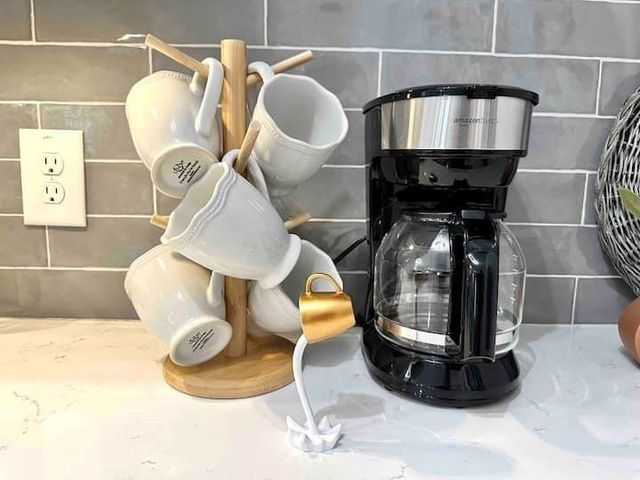 215 Jayne Ellen Way, Alpharetta, GA 30009