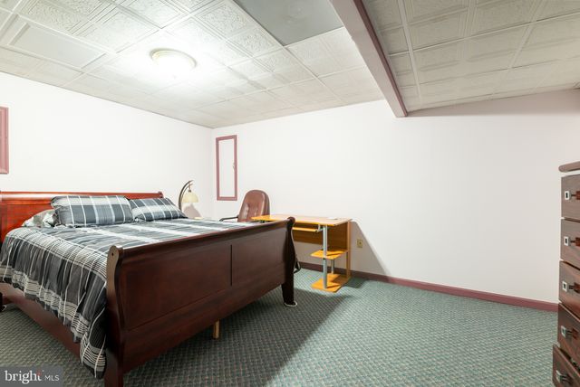 149 W FLAGSTONE DR, Newark, DE 19702
