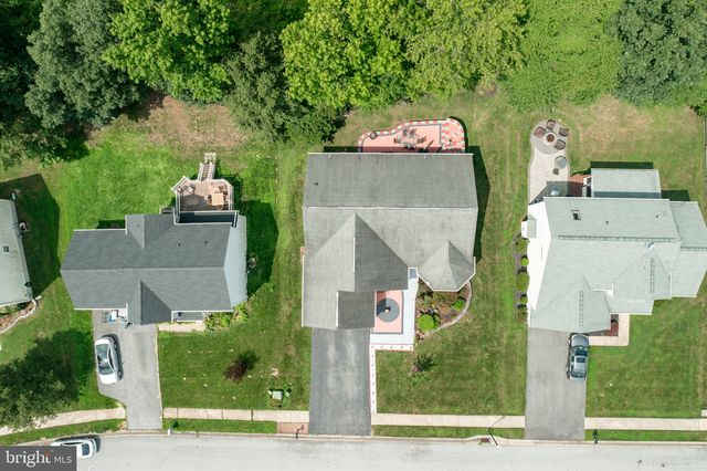 149 W FLAGSTONE DR, Newark, DE 19702