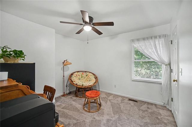 1538 Canterbury Lane, Liberty, MO 64068