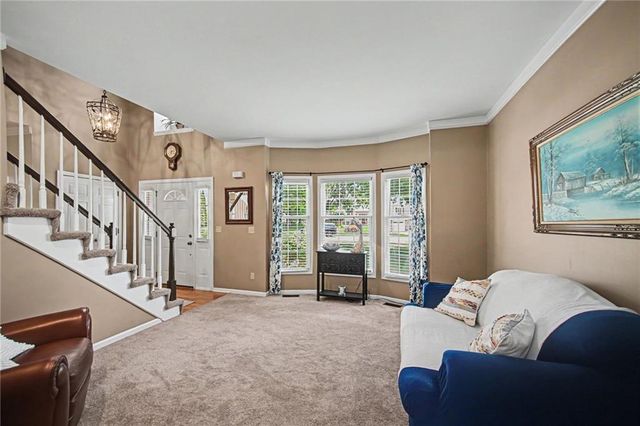 1538 Canterbury Lane, Liberty, MO 64068
