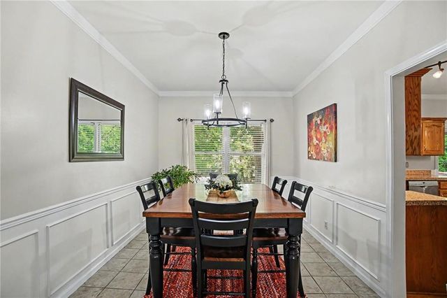 1538 Canterbury Lane, Liberty, MO 64068