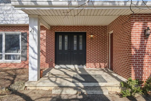 21 Piedmont Court, Madison, WI 53711