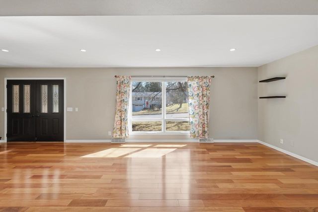 21 Piedmont Court, Madison, WI 53711