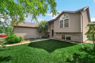 196 Spring View Drive, Chesterton, IN 46304