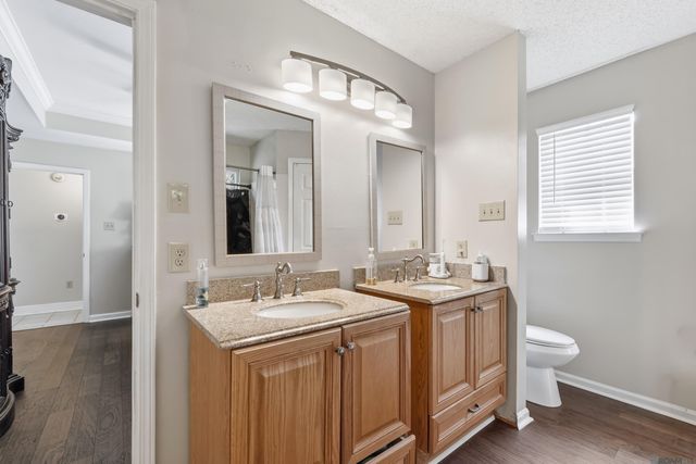 9450 Langham Dr, Baton Rouge, LA 70810