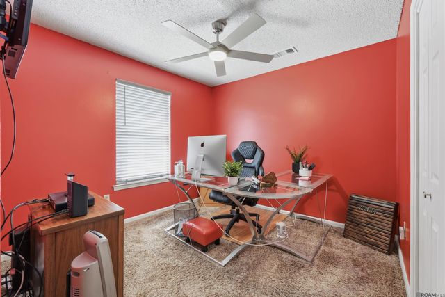 9450 Langham Dr, Baton Rouge, LA 70810