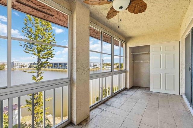 3983 LAKE BAYSHORE DRIVE F-508, Bradenton, FL 34205
