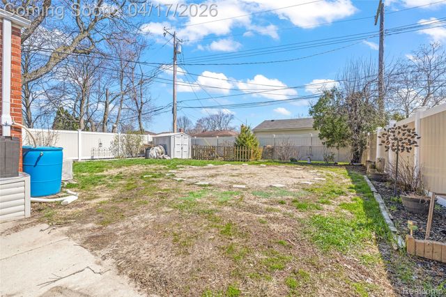 8138 Hillcrest Boulevard, Westland, MI 48185