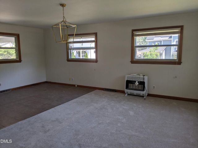 700 W Carver Street, Durham, NC 27704