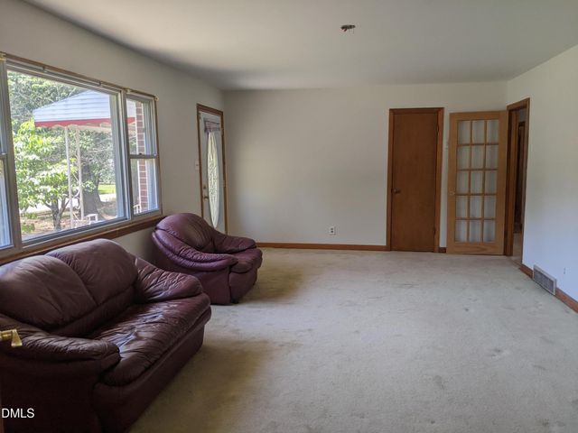 700 W Carver Street, Durham, NC 27704