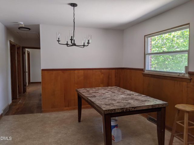 700 W Carver Street, Durham, NC 27704