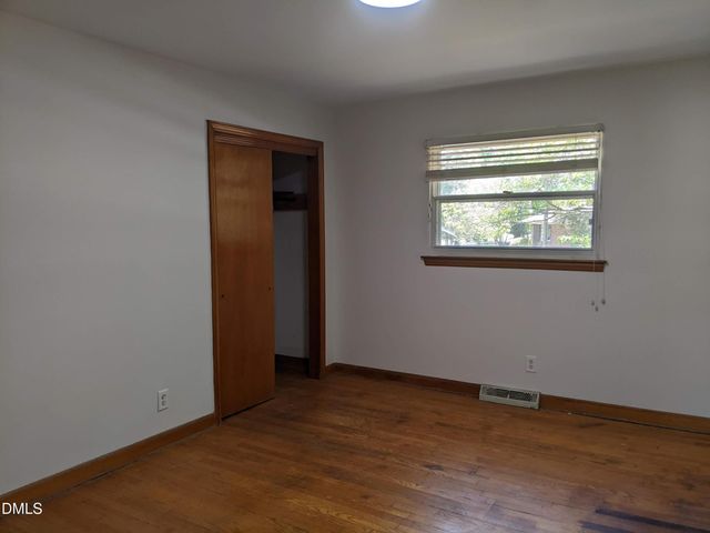 700 W Carver Street, Durham, NC 27704