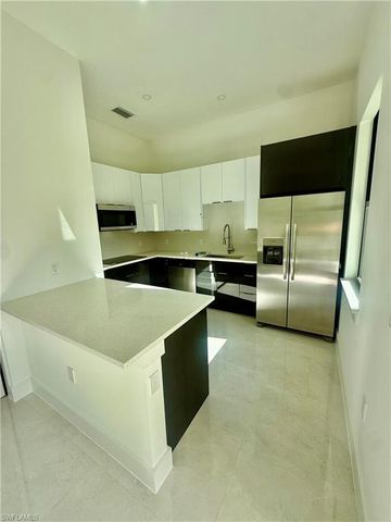 3144 10th AVE NE, Naples, FL 34120