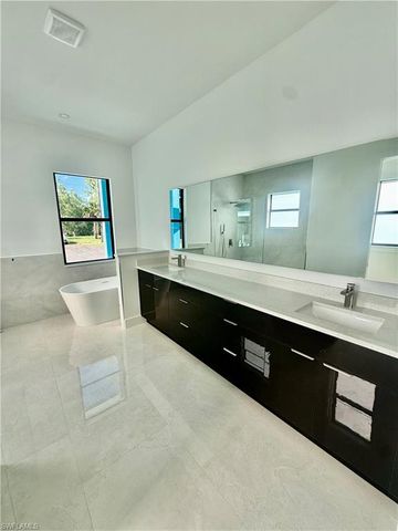3144 10th AVE NE, Naples, FL 34120