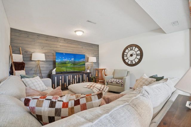 1845 Huntington Court, West Fargo, ND 58078