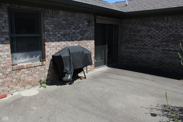 90 Ridgeland Road, Greencastle, IN 46135