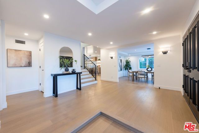 17153 Adlon Road, Encino (los Angeles), CA 91436