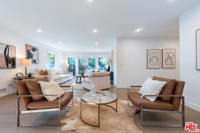 17153 Adlon Road, Encino (los Angeles), CA 91436
